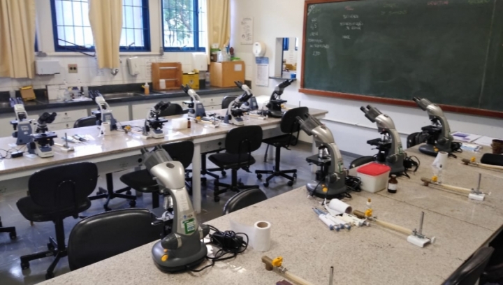 LABORATÓRIO DE ENSINO 